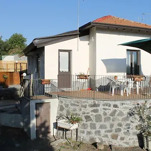  Casa vacanze Casa Vacanza Etna Italia